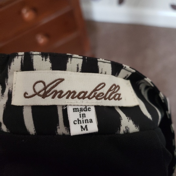 Skirt - Picture 2 of 3